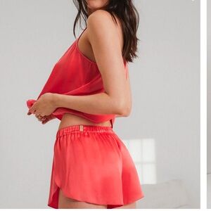 LUNYA BNWT Washable Silk Tulip Back Short Set in Outro Coral Size XL